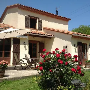 Frühstückspension Chez Irene, Saint-Quentin-la-Tour